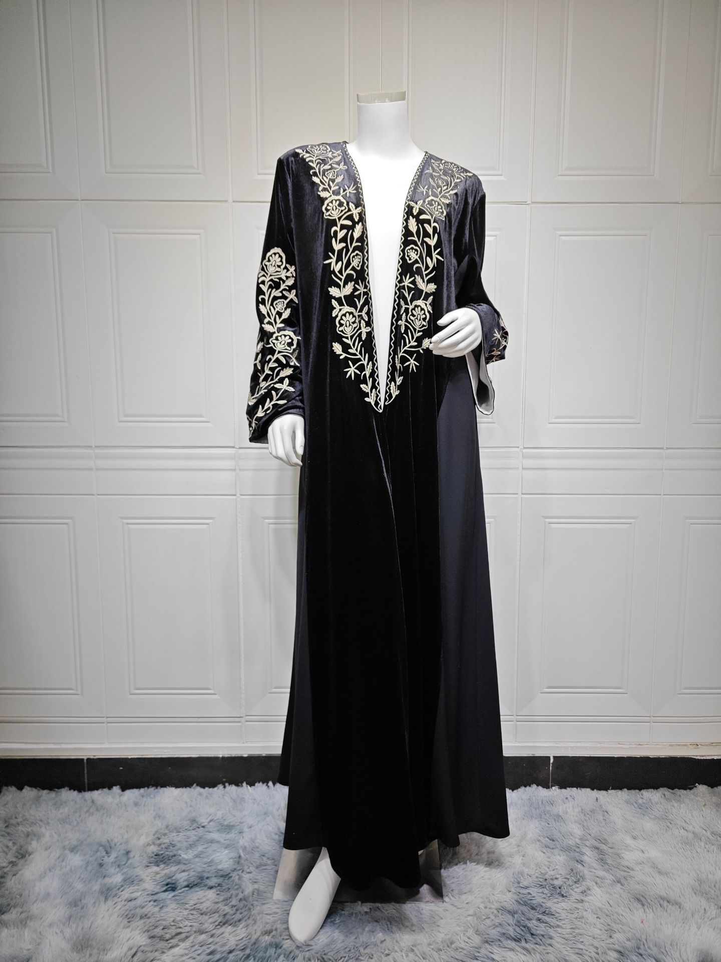 Velvet Open Abaya Dubai Kaftan - огляд і ціна Embroidery Kebaya